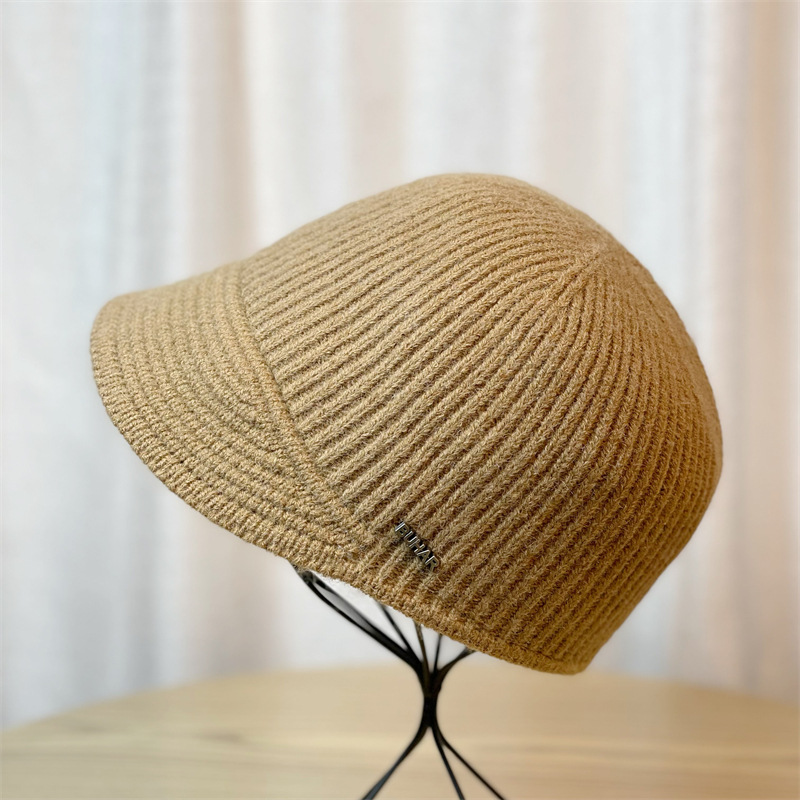 Neue Herbst und Winter Ente Zunge Design Sinn Streifen Kleine Stirnband frauen Strickmütze_voghion.com