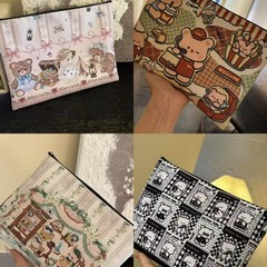 新しいかわいいクマの女性の大容量化粧品バッグポータブルオブジェクト収納袋旅行絶妙な漫画クラッチバッグ