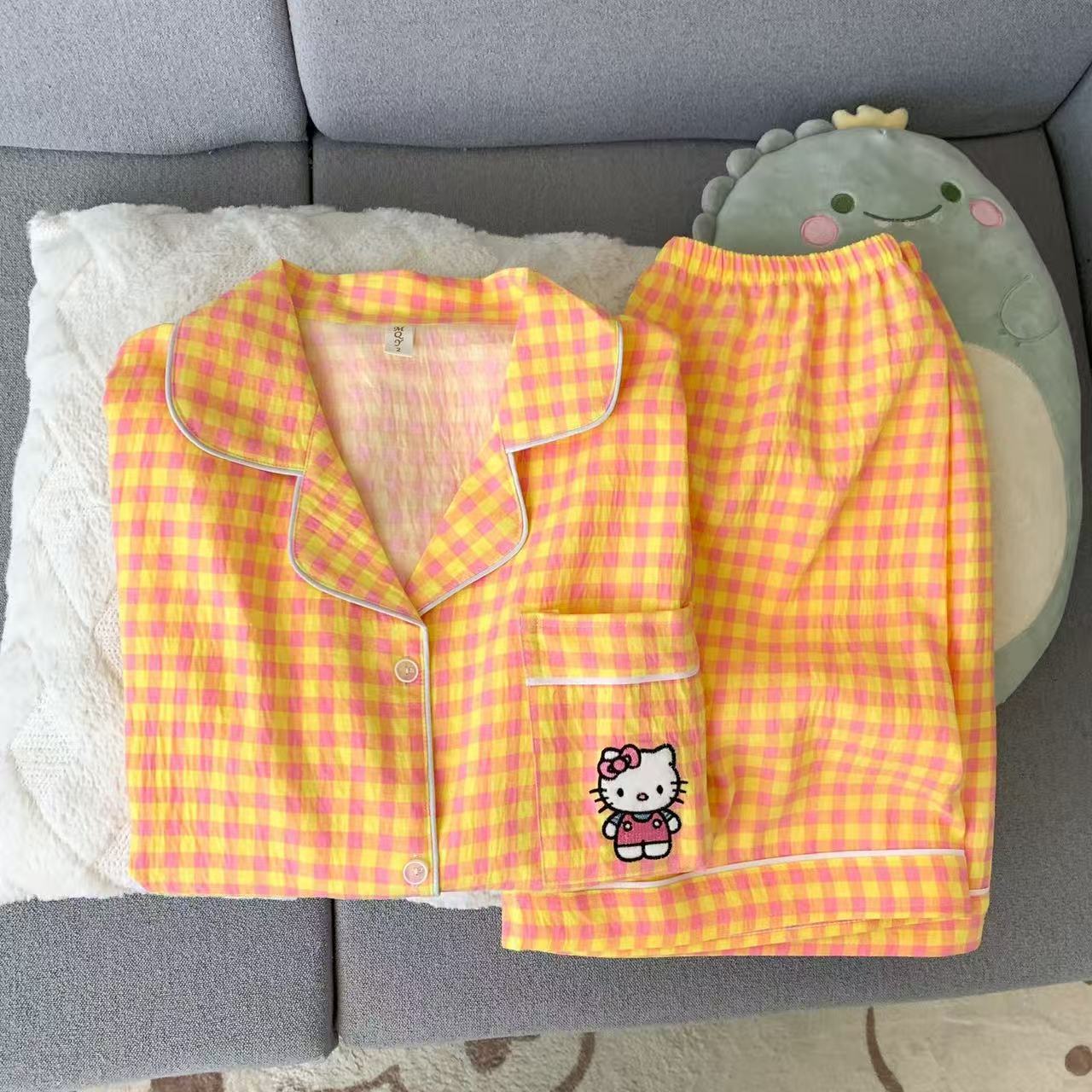 Pijamas de algodón nubes al por mayor transfronterizos de verano nuevos pantalones cortos de manga corta cardigan con solapas japonesas y coreanas de dibujos animados a cuadros