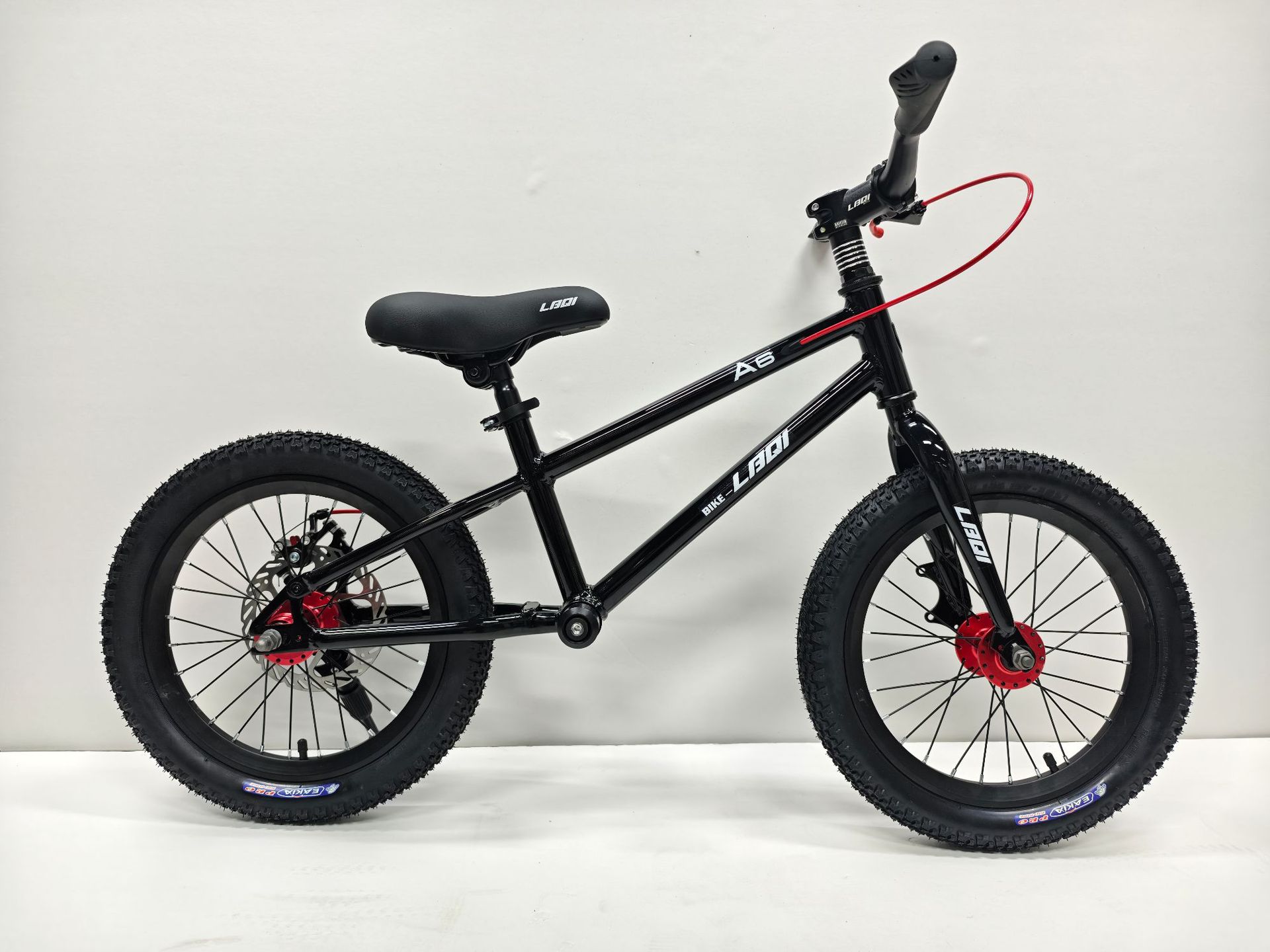 Nuevo scooter de carreras de dos ruedas con cuadro de aleación de aluminio, sin pedales, de gran tamaño, fabricante de bicicletas al por mayor.