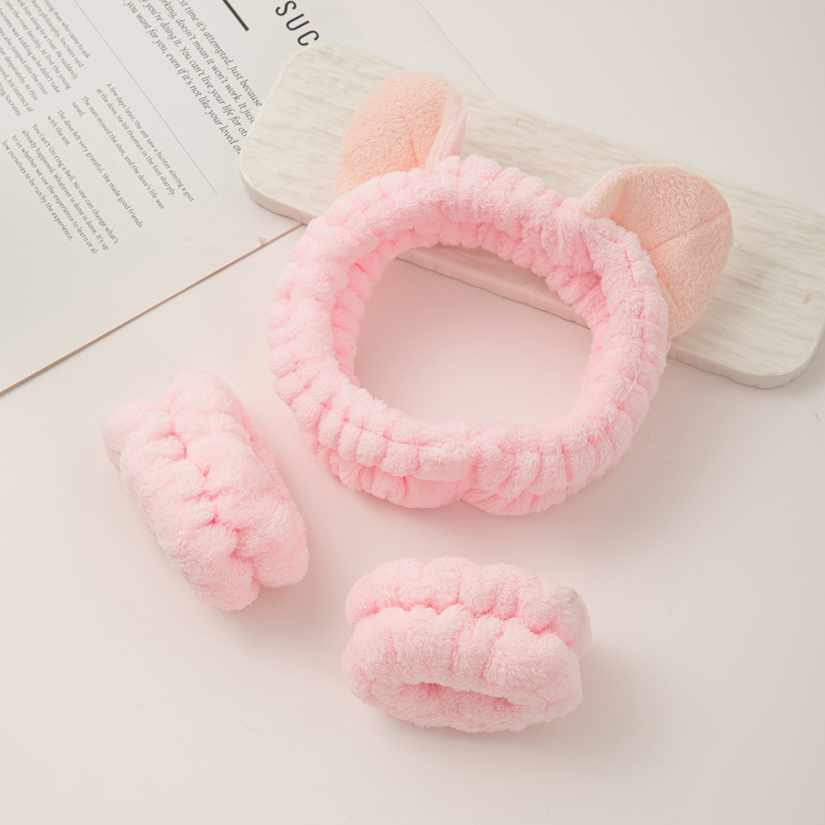 Otoño y invierno nuevo super lindos dibujos animados animal correa de cabello conjunto de correa de muñeca a prueba de humedad presión protector de cabello de muñeca lavado de la cara accesorios de cabello al por mayor
