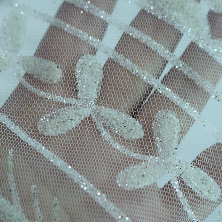 Nuevo estampado de oro hilo de malla hilo de encaje dorado perlas tela de vestido de boda primavera y otoño tela de vestido de espectáculo
