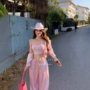 ���bŮ�b�ķՇ��з�ɫ�l�yĨ�ص��������L���r�����e���ѝ������