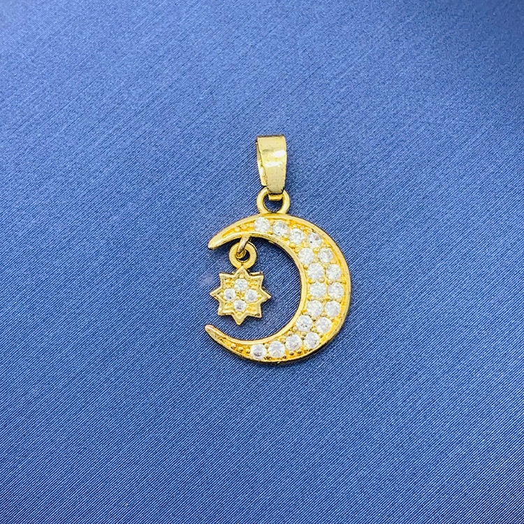 百種類のペンダントは心のままにファッションの経典を配合します。カップルの美しいペンダントは親友のアクセサリーを送ります。