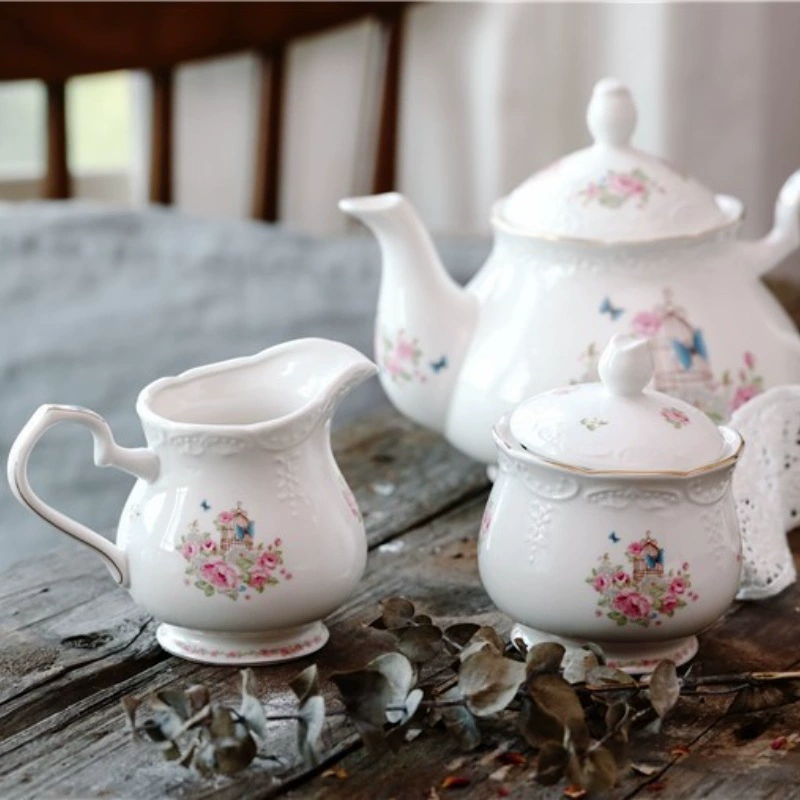 Fresh teapot, coffee set, tableware, style
