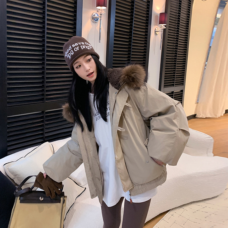2025 ropa de invierno nueva ropa de algodón corno de buey botón corto para superar la chaqueta de invierno para mujeres
