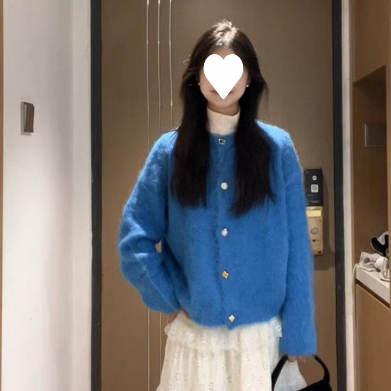 Cline azul de punto cardián de mujer nuevo primavera y otoño de alta calidad sensación suave de peluche engrosado suéter abrigo de moda image 4