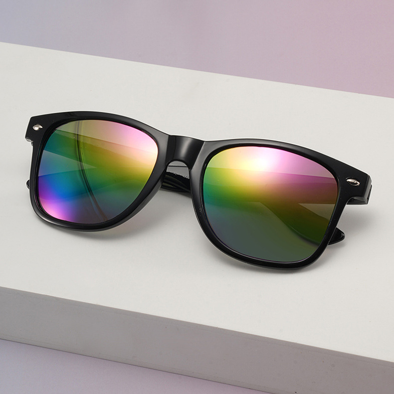 Gafas de sol retro de moda 2025, estilo caramelo con clavos de sombrilla de arroz, venta al por mayor directa de fábrica