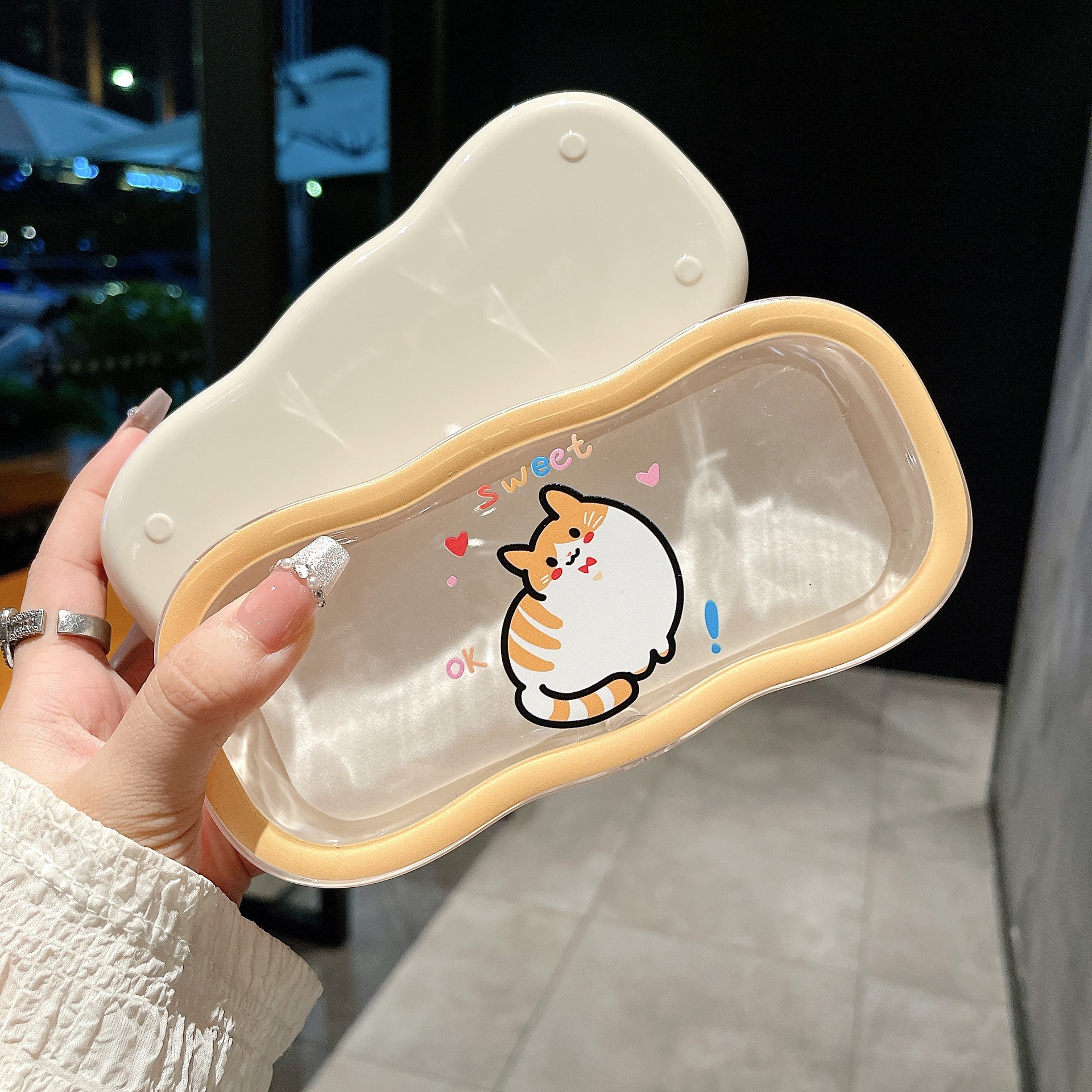 Caja de gafas transparentes de borde de la nube, alta sensación de almacenamiento portátil, niños, niños, niños, estudiantes, lindos, caja de gafas al por mayor