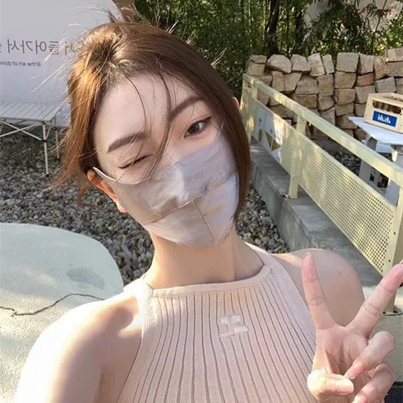 Spring and Summer Imitation Silk Mulberry Silk Sunscreen Mask Breathable Mask Eye Protection Light and Soft Face Mask Uv Protection