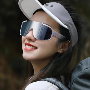 Large Frame Outdoor Riding Glasses Mountaineering Ski Sunglasses Windproof Goggles Sunscreen Sunglasses for Men and Women Delivery Box