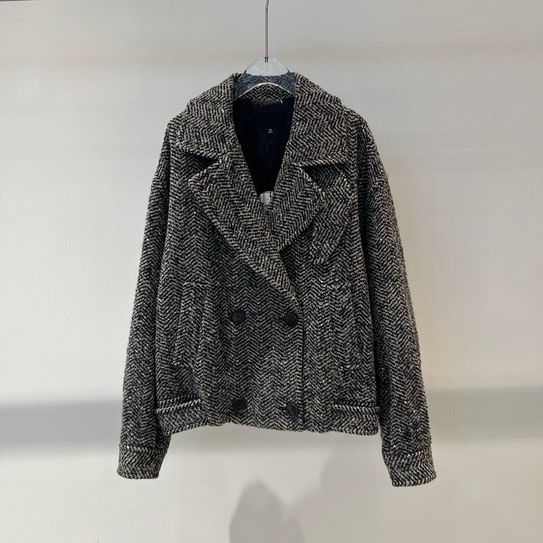 2025冬季新款女装简约通勤百搭双排扣短款毛呢大衣外套 104131