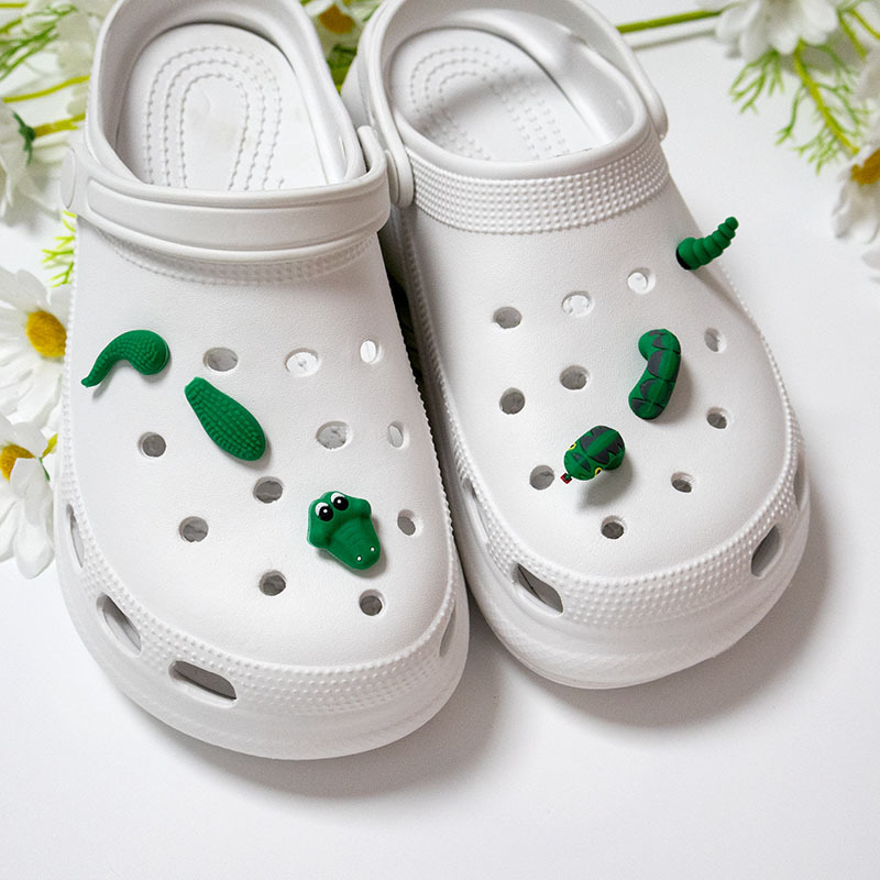 Cross-border Hot Sale Green Crocodile Green Small Snake Cave Shoes Shoes in Independent Packaging in stock Quick Quality Boutique