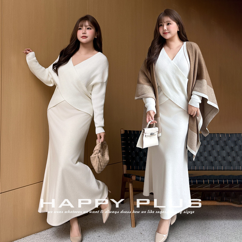 Runchi Plus Size French Style Gentle Cross V-Neck Sweater 8218 - a Complete Set with a Festive Vibe