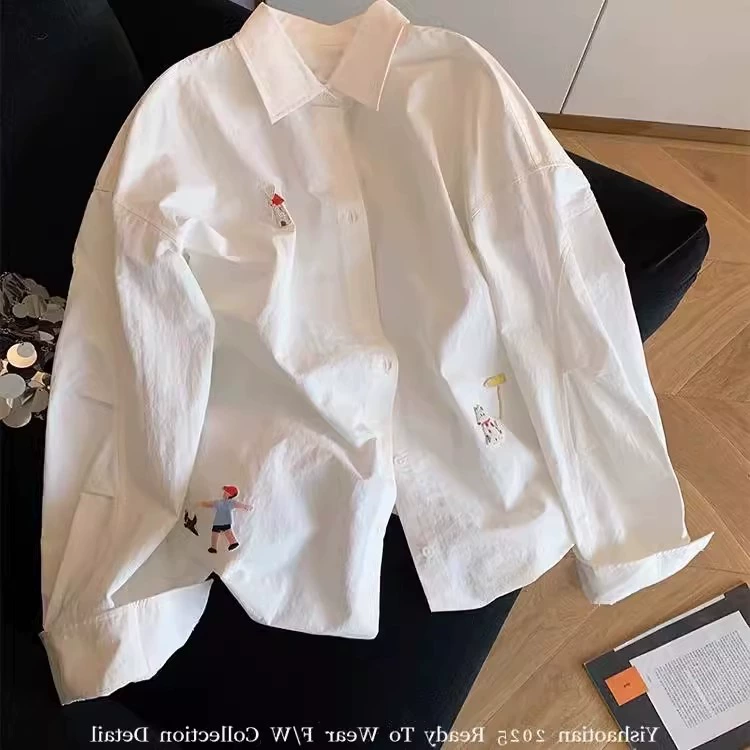 Новая внешняя торговля трансграничная белая мультипликационная вышивка с длинными рукавами рубашка женская весна 2025 новая хлопковая минус возраст свободная рубашка