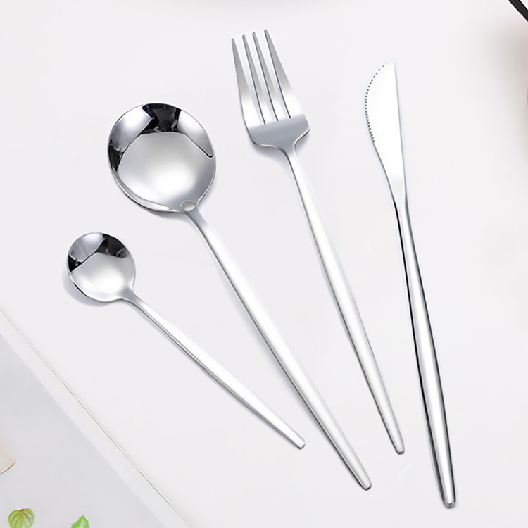 Set di posate nordiche in acciaio inox 4 pezzi coltello cucchiaio_voghion.com