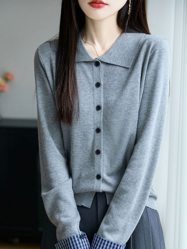 25年早秋新款精纺羊毛翻领针织开衫长袖女袖口格子拼色设计感上衣|undefined