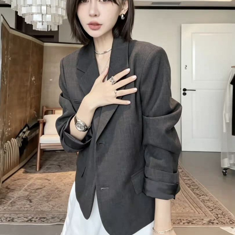 Elegant casual loose-fitting blazer for commuting, slimming and stylish, 2026 autumn new women's blazer Elegant casual loose-fitting blazer for commuting, slimming and stylish, 2026 autumn new women's blazer