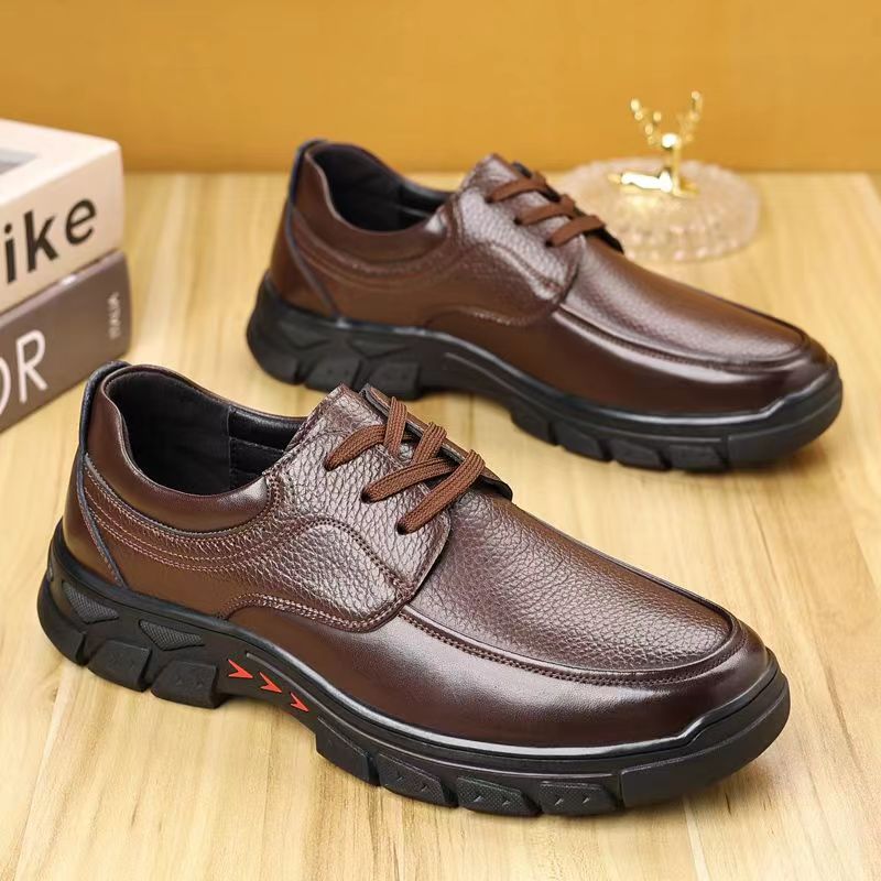 Zapatos de cuero Zapatos de cuero casuales de negocios de primavera y otoño para hombres Zapatos casuales británicos transpirables de moda Zapatos de hombre con cordones