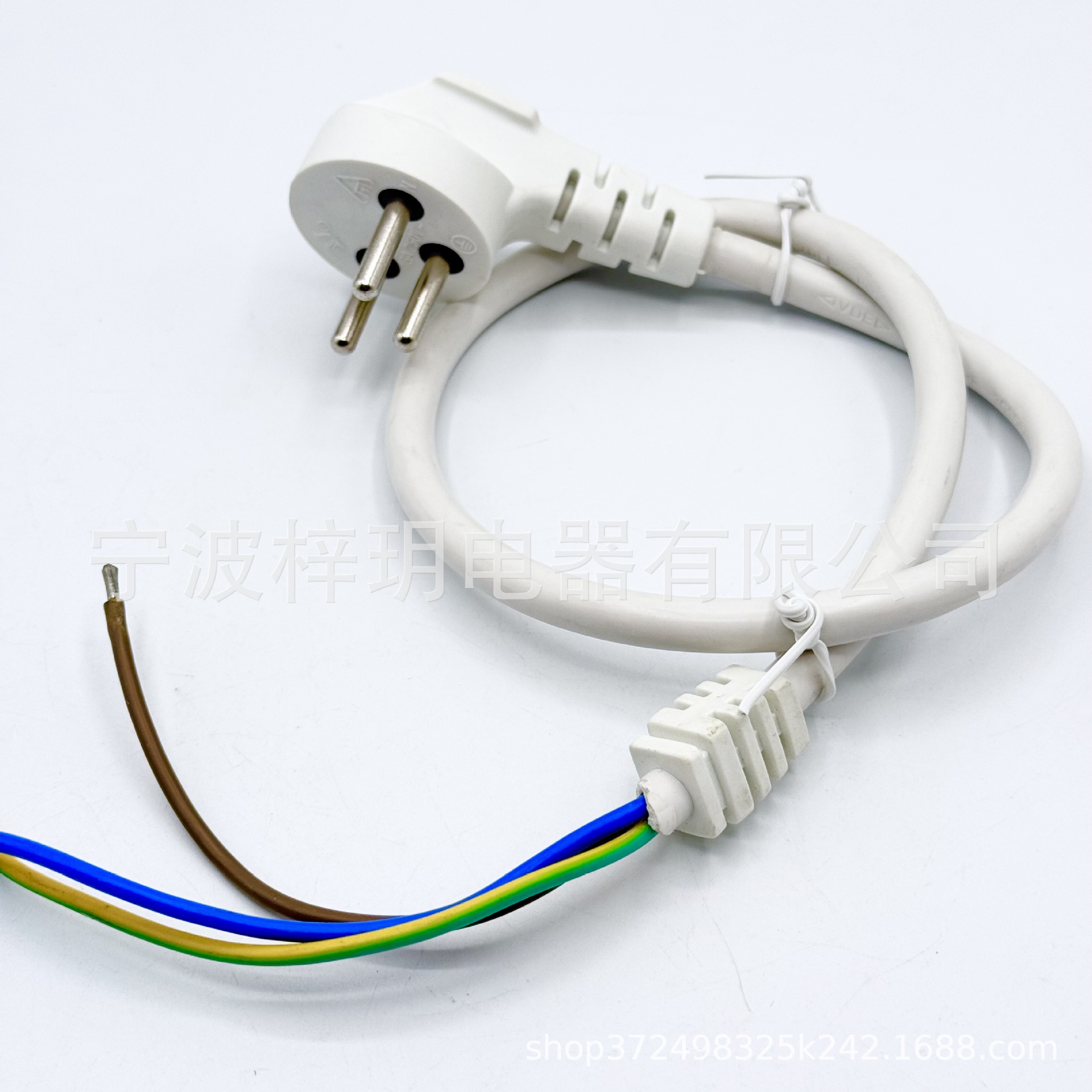 以色列三芯电源线1.5米1平方三圆针电源插头线白色纯铜设备连接线