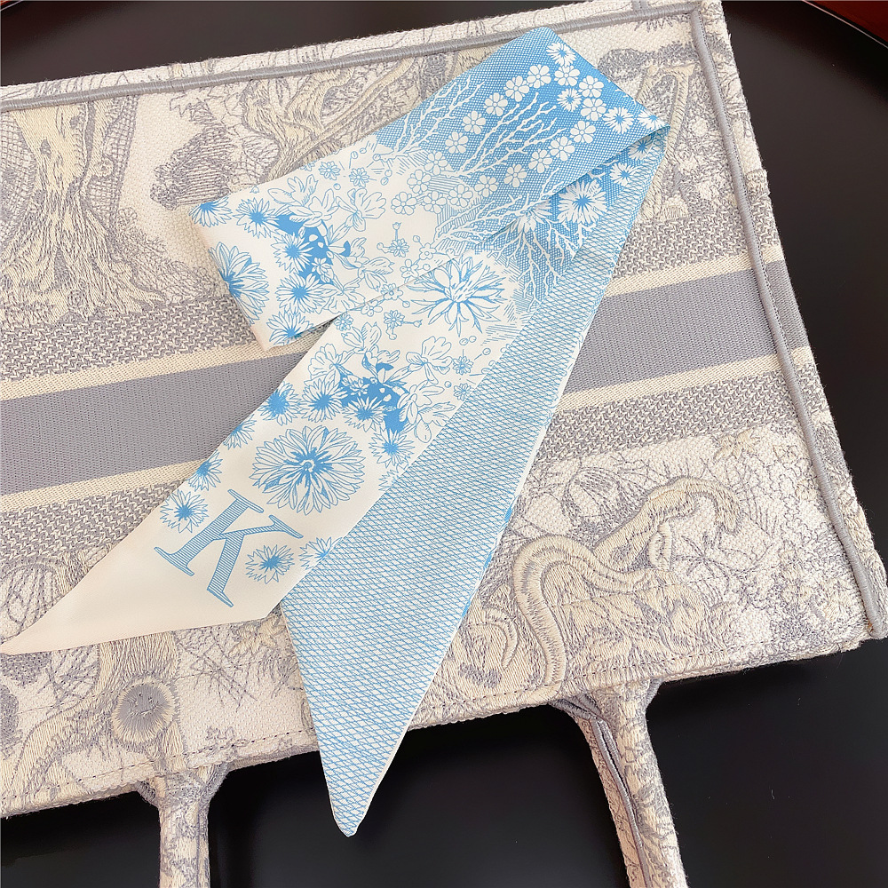 20g Weight Silk Scarf Classification Daily Occasion Silk Material Letter Pattern All Seasons Season Women'S Gender Printing Design Fashion Style Women's Fashion Letter Silk Printing Silk Scarves 41