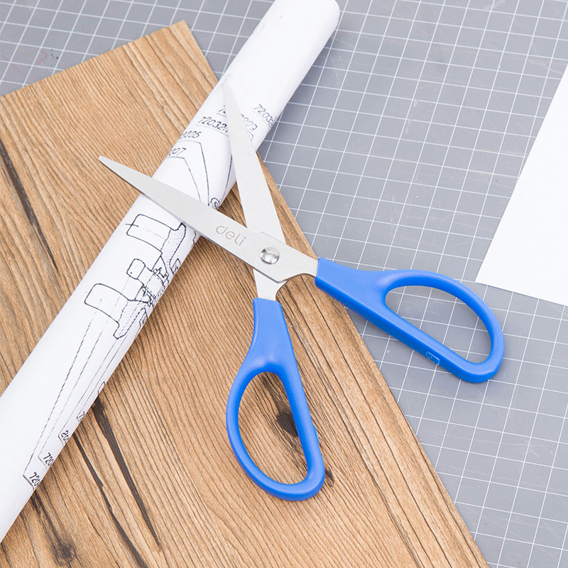 Universal handheld scissors