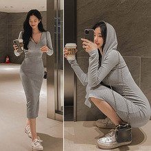 韩国新款连帽卫衣裙修身舒适性感V领显身材气质中长款连衣裙