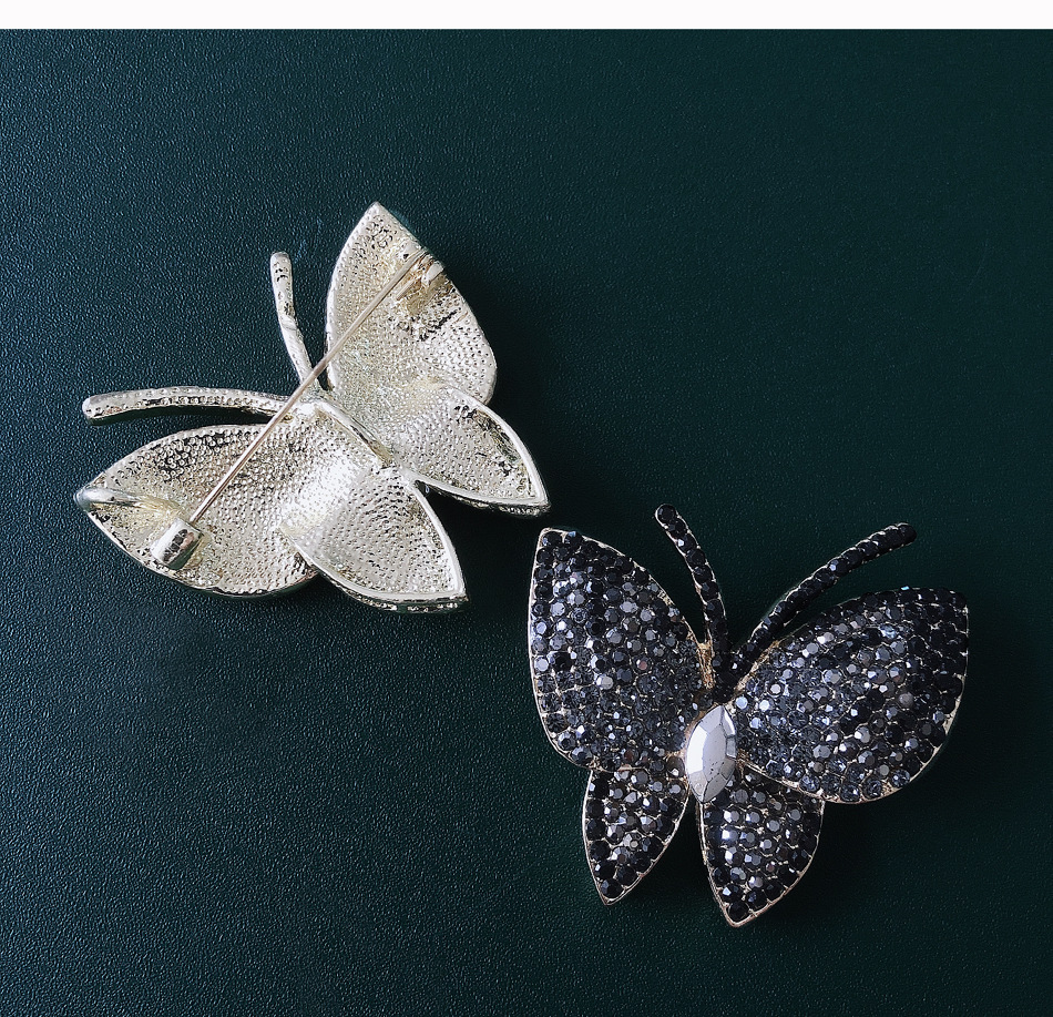 Party Occasion Alloy Material Butterfly Pattern Classic Style Pin Butterfly Alloy Rhinestone Women's Brooches