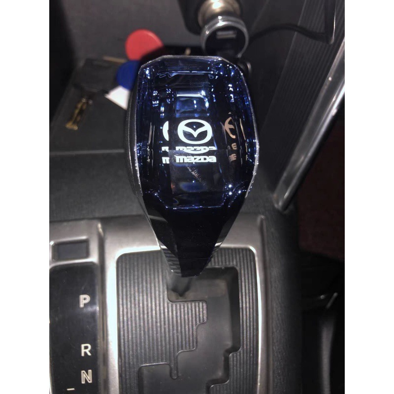 Adaptación de accesorios de automóviles 3 / 5 / 6 / 8 Rui-wing Star-Class Crystal Gear Handle Head Modified Luminous CX - 5 Head Gear