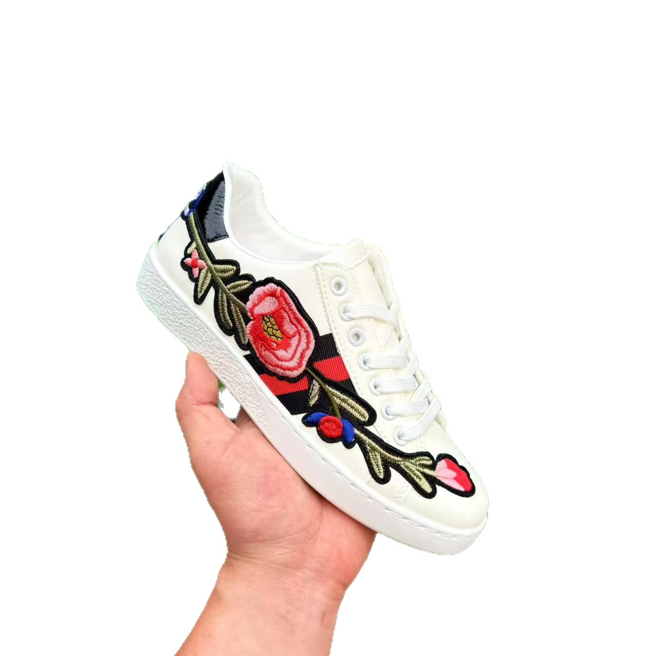 Bee Europa marca de moda bordada zapatos blancos ligeros de lujo con suela gruesa de moda para hombres zapatos deportivos de skate de estilo universal zapatos casuales