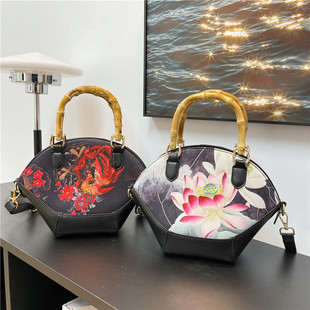 �r�Іμ��б�����������۰��r��Ů���͹�����L�ŵ�Ů��ֱ����