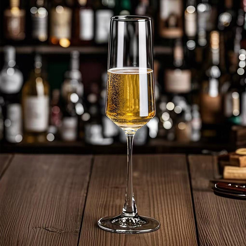 Taza de champagne de cristal francés de alto pie copas de vidrio para el hogar de alto valor de lujo un par de tazas de cóctel de alta calidad