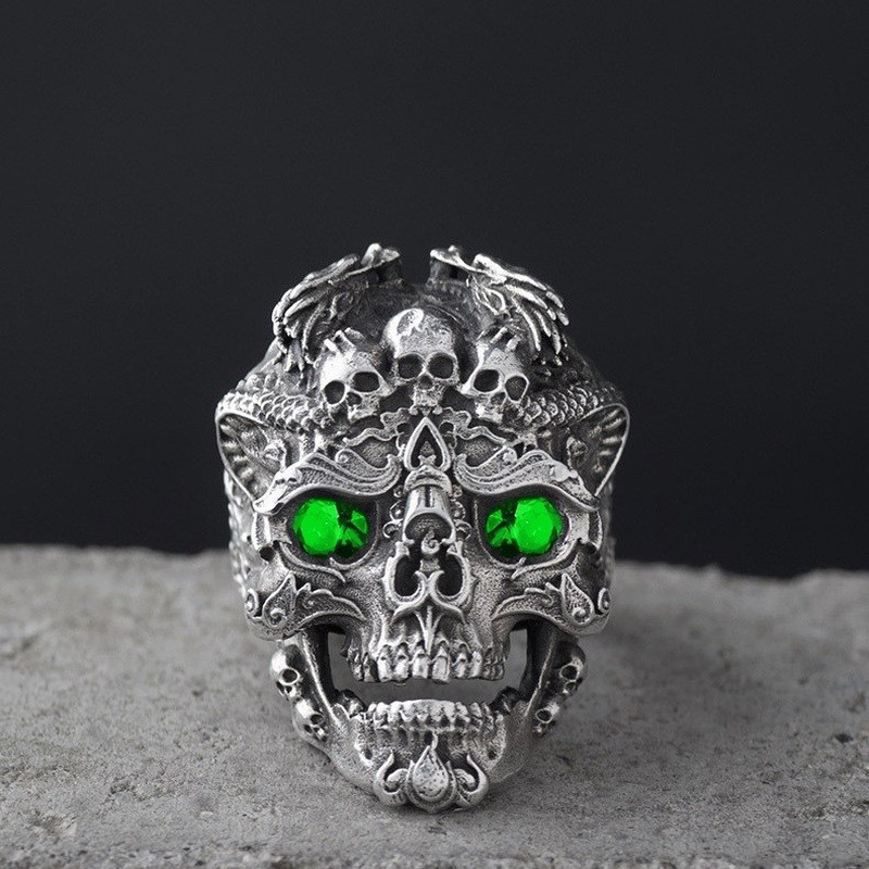 Green-eyed Skull Ring