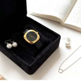 山茶花复古精致小巧方盘手表女ins风简约气质大学生新款女士通勤