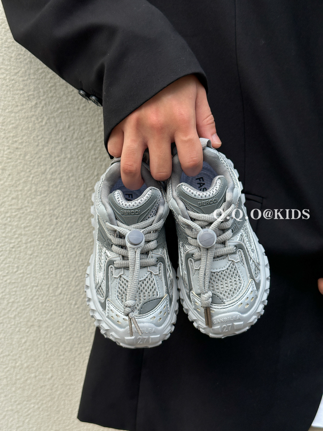 QQO Kinderschoenen 2023 Herfst Nieuwe Jongens Mode Tucker Tire Schoenen Antislip Sportschoenen Meisjes Papa schoenen_voghion.com