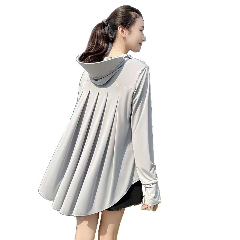Ropa de protección solar para mujer verano de longitud media 25 nuevo estilo seda de hielo ultravioleta transpirable delgado suelto delantero corto trasero abrigo largo