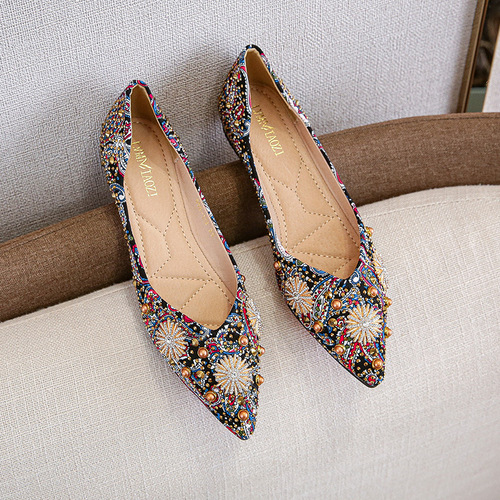 Ethnic style single shoes for women summer 2024 new style rhinestone metal print shallow mouth pointed toe flat bottom large size women's shoes 41 to 43