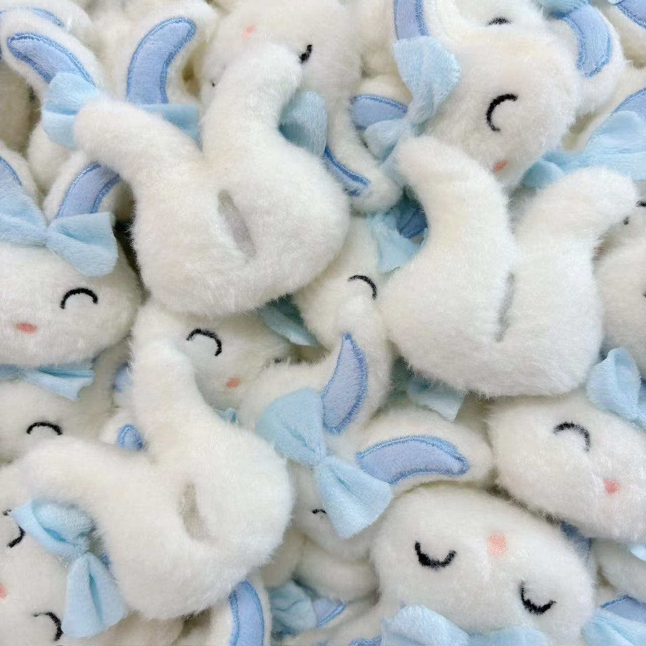 Caricatura grande peluche lindo conejo muñeca pin bolsas escolares bufandas decoración accesorios de ropa