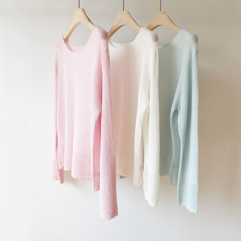 In the Spring! Korean-Style Hollow-Out One-Shoulder Knit Top in Super Beautiful Colors, with Rolled-Edge Texture and Linen Sun-Protective Features In the Spring! Korean-Style Hollow-Out One-Shoulder Knit Top in Super Beautiful Colors, with Rolled-Edge Texture and Linen Sun-Protective Features