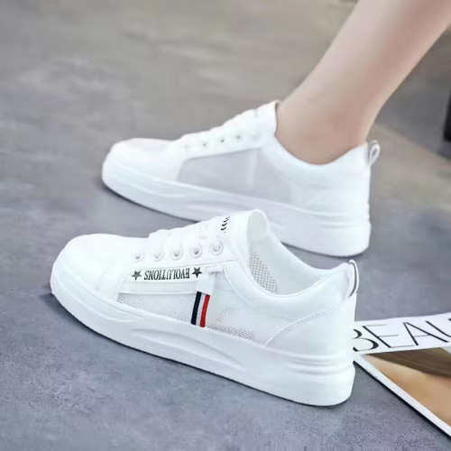Women's White Shoes 2024 Summer New Breathable Mesh Sports Board Shoes Lightweight Soft Sole