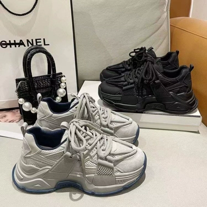 Весенняя коллекция 2025 года: новые европейские универсальные женские кроссовки оптом, модные кроссовки в стиле "dad shoes", толстоподошвенные повседневные спортивные кроссовки.