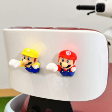 马里奥电动车装饰小配件2025新款可爱卡通摩托车电瓶车立体贴公仔