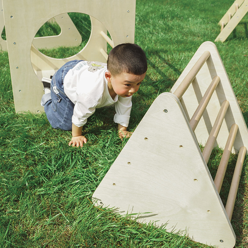 Estante de escalada infantil de madera Estante de escalada para niños Triángulo Estante de entrenamiento físico Estante de escalada Túnel de juguete de aventura para niños