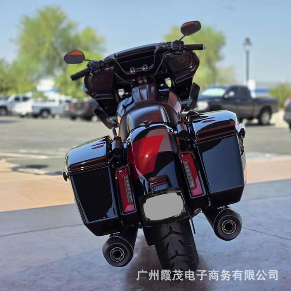 Suitable for Harley Cvo Road Glider Froadglide Rear License Plate Holder Led Light 23-25 Models Istreet