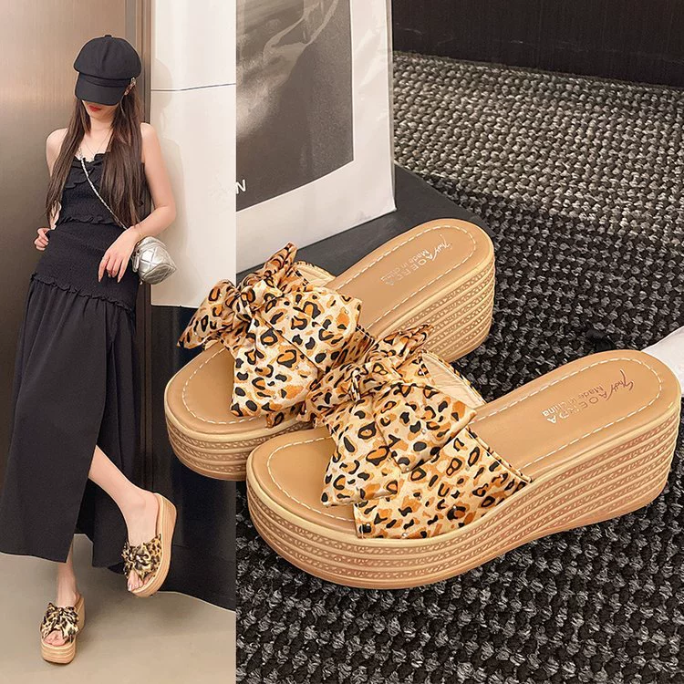 2025 новые летние стильные женские сандалии с цветочным принтом, однорядные, большие размеры, повседневные, с леопардовым принтом, бантом, на толстой платформе, оптом от производителя