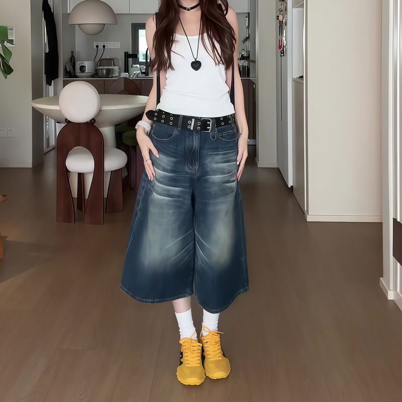 American Retro Cropped Denim Shorts for Women Summer 2025 New High-Waisted Straight Washed Loose Wide-Leg Mid-Pants