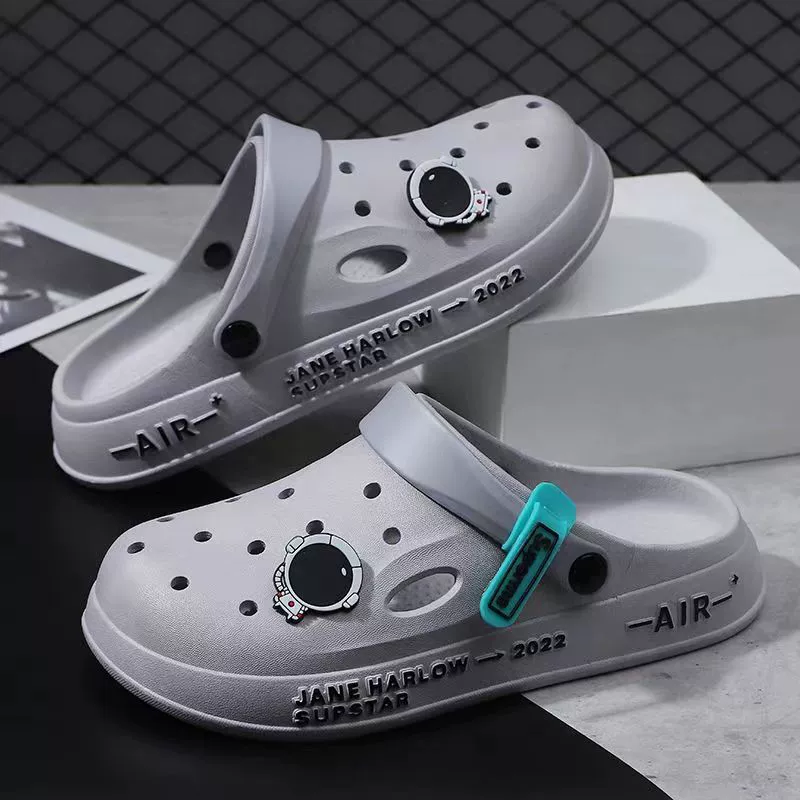Croc shoes for outer wear, couple's Baotou slippers, women's sandals, women's soft-soled home shoes, women's sandals, men's clogs, women's slippers