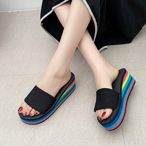 Thick-soled women's open-toe outdoor slip-on 2025 European-style rainbow fashionable casual wedge height beach sandals with one-piece design