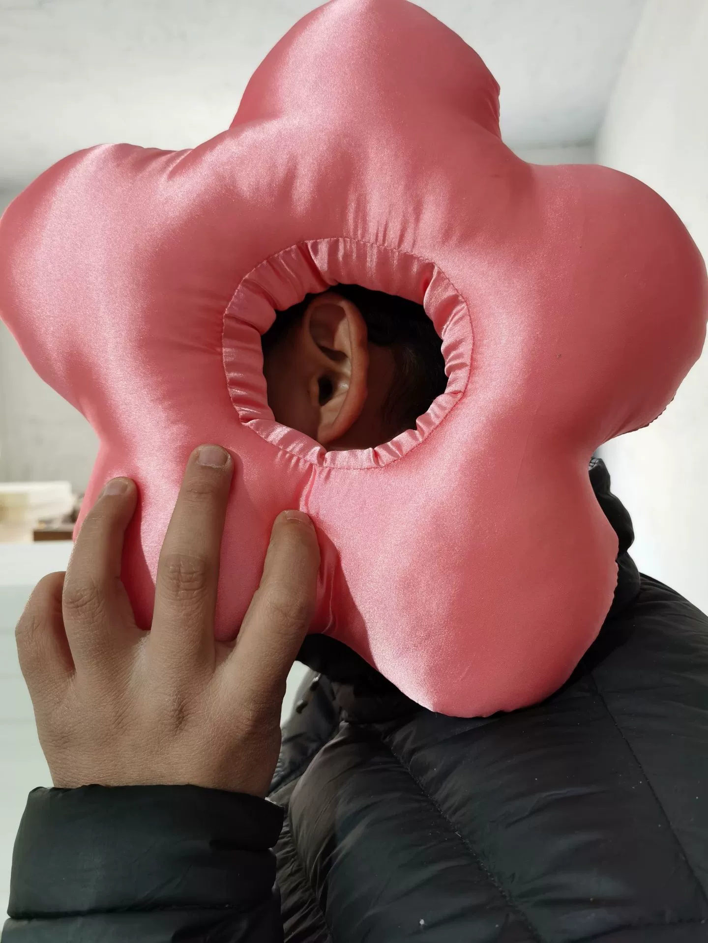 2023 Новый Шелковый Атласный Пончик Маленький Цветок Персика Ремонт Отверстия Для Уха Защитная Подушка Медицинская Боковая Спальная Подушка