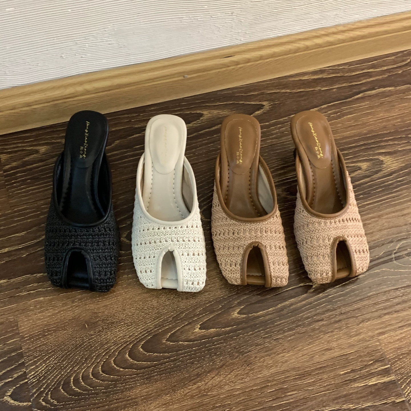 Летний ветерок туфли на высоком каблуке нише бохемские Birkenstock женская верхняя одежда 2025 летний отпуск заплетённый толстый каблук Баотоу сандалии